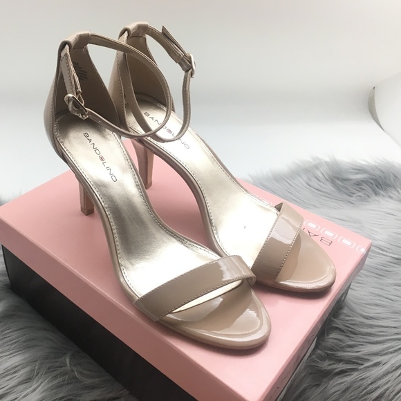 bandolino nude shoes